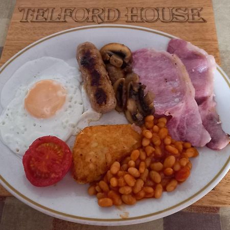 밀턴 케인즈 Telford House B&B 외부 사진